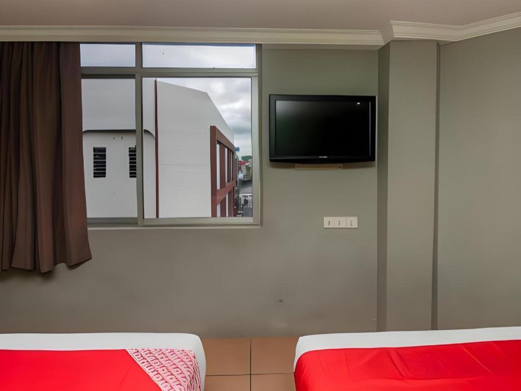 River Park Hotel Sibu Eksteriør bilde