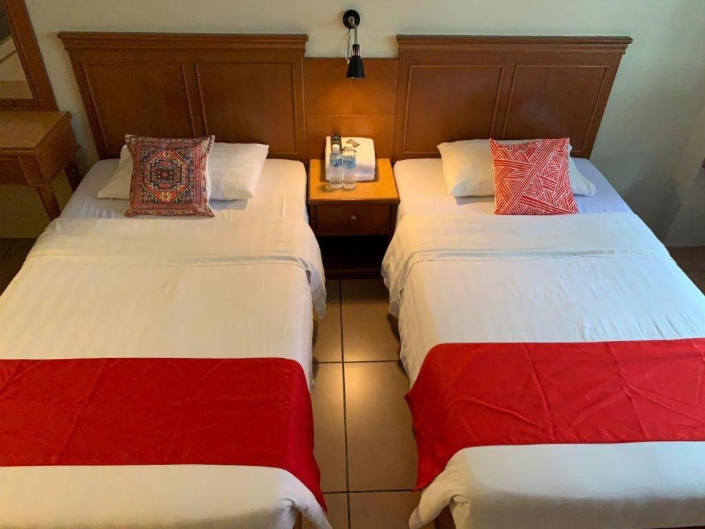 River Park Hotel Sibu Eksteriør bilde