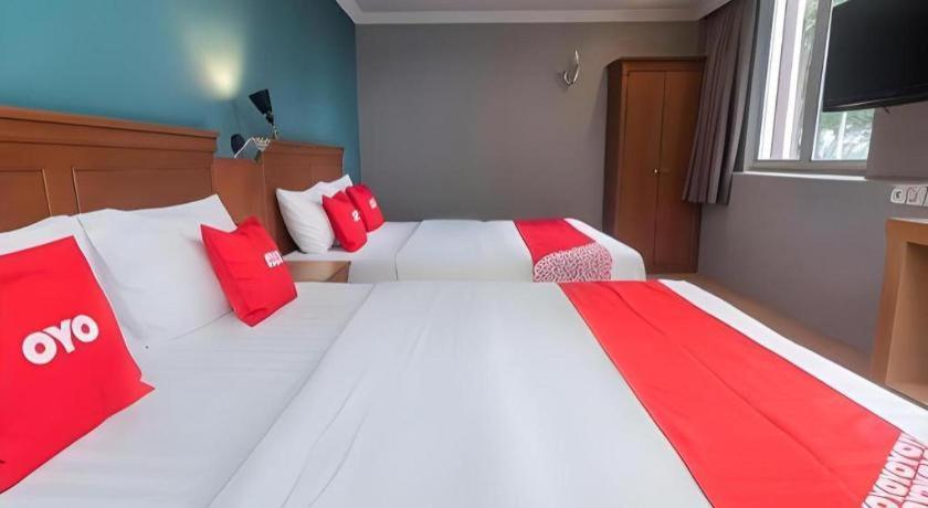River Park Hotel Sibu Eksteriør bilde
